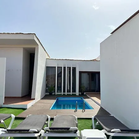 Private With Pool In The Mountains Casa vacanze *
